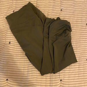 olive green old navy active workout cropped pants